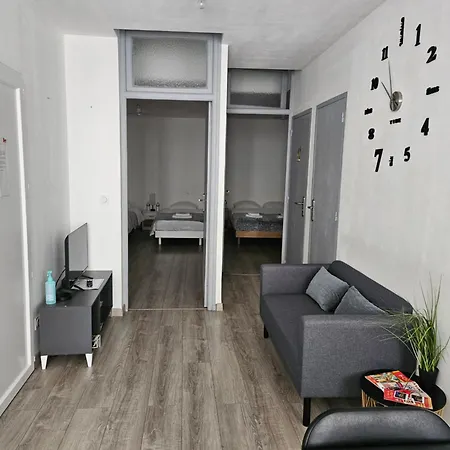 Апартаменты Cosy Centre Historique De *